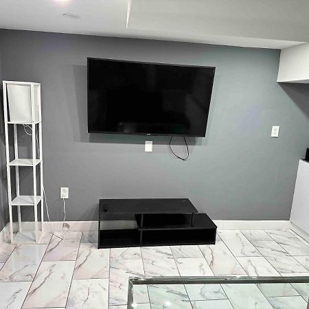 Lovely Basement 1-Bedroom With Free Parking Washington Exteriör bild