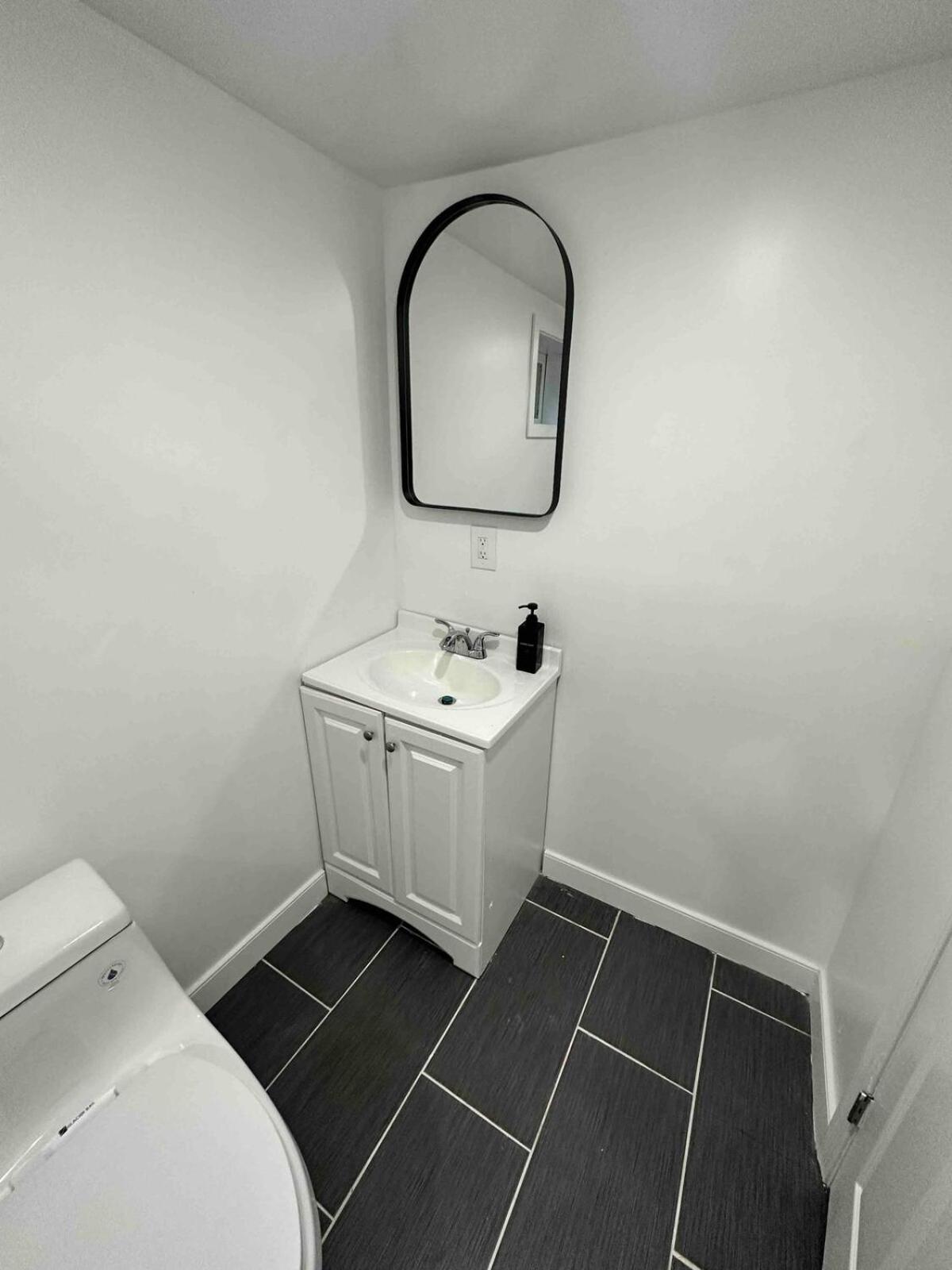 Lovely Basement 1-Bedroom With Free Parking Washington Exteriör bild