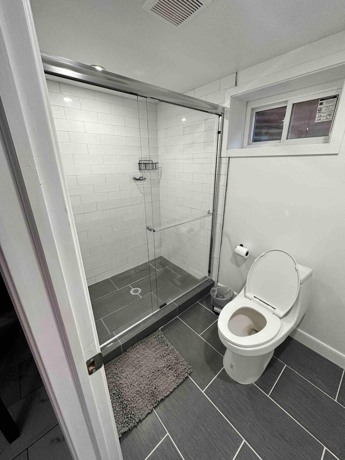 Lovely Basement 1-Bedroom With Free Parking Washington Exteriör bild